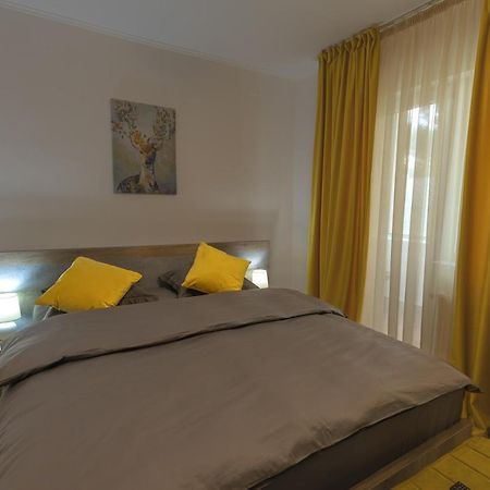Luxury 2 Bedroom Holiday Apartment ปีเตช ภายนอก รูปภาพ